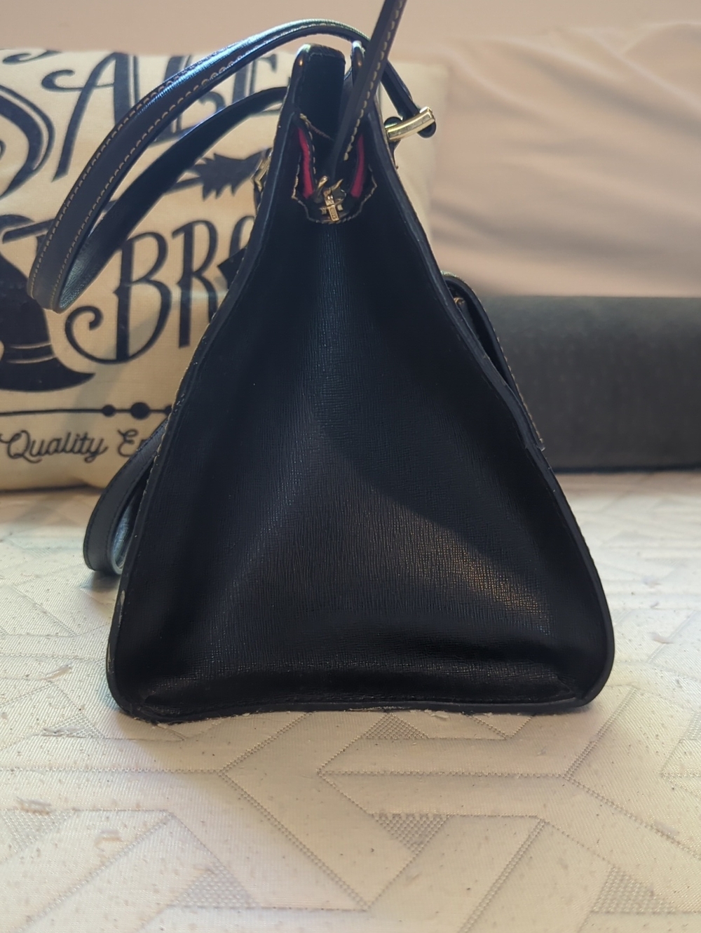 Authentic Dooney & Bourke Black Saffiano Leather Tote Bag 🛍️ - 😎 Cute! - Picture 3 of 11